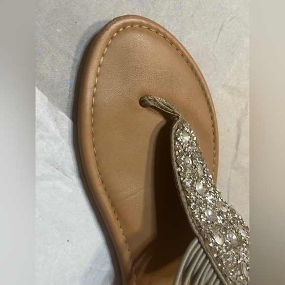 Torrid Grey Elastic T Strap Slingback Faux Suede Stretchy Bling Sandals Sz 10WW - Picture 13 of 14